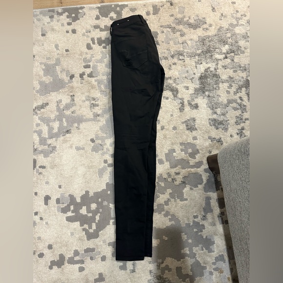 Women’s American Eagle Super High Rise Jegging Jean pants - Picture 2 of 4